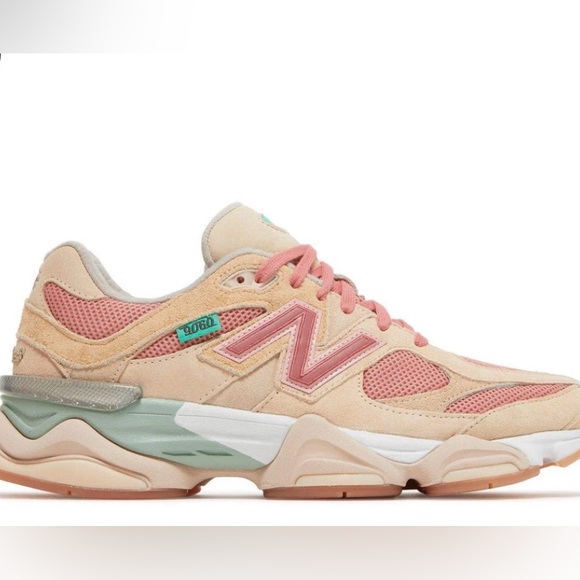 New Balance Shoes - New Balance Women's Peach & Pink 9060 Suede Mesh Sneaker